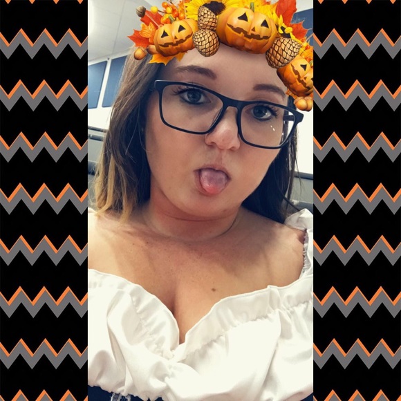 Hannah - Picture 3 of 4